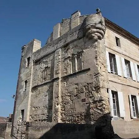 Maison De La Commanderie Гостевой дом